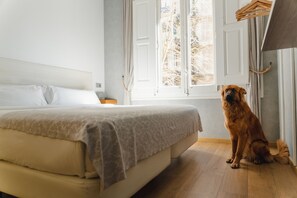 Deluxe Family Room | 1 bedroom, premium bedding, in-room safe, soundproofing - Cosmopolitan Boutique Rambla by Blossom Hotels (Barcelona)