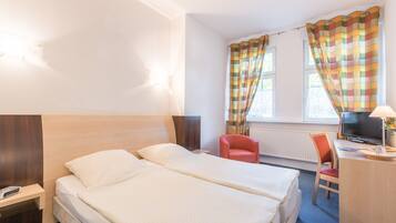 Hochwertige Bettwaren, Pillowtop-Betten, Schreibtisch