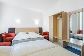 Deluxe Quadruple Room, Ensuite