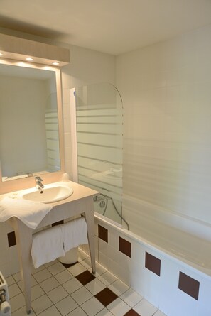 Free toiletries, hair dryer