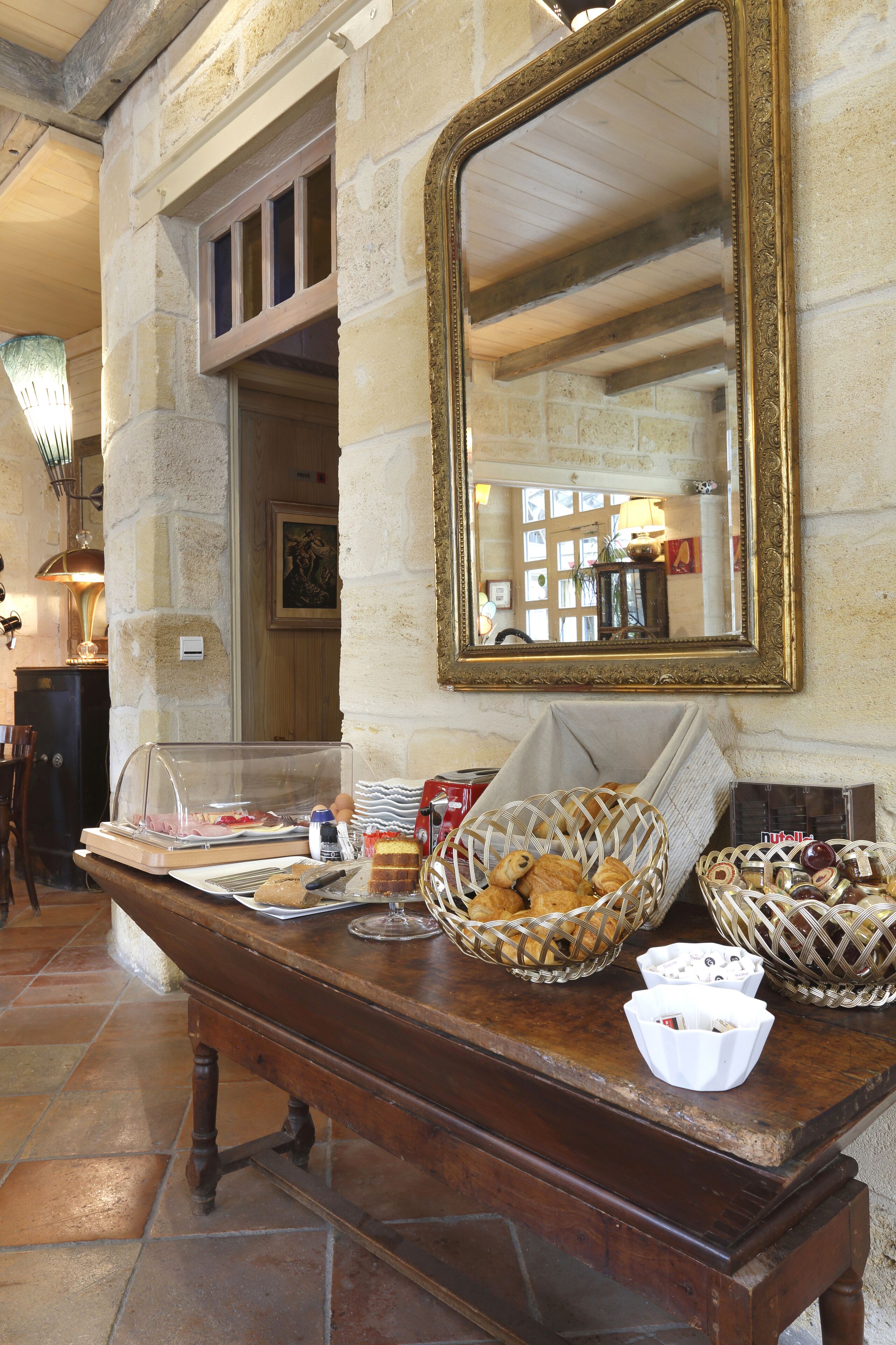 Daily buffet breakfast (EUR 14 per person)