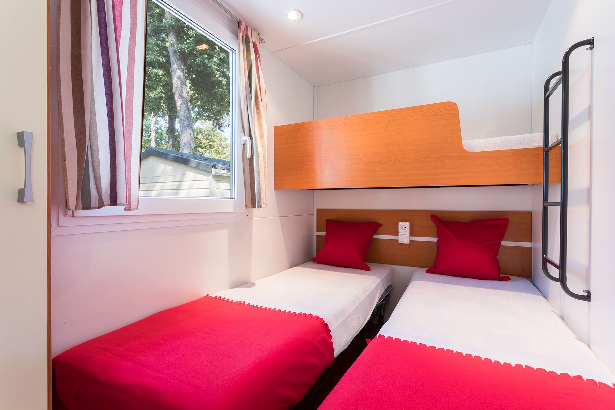 Mobile Home, 2 Bedrooms | WiFi