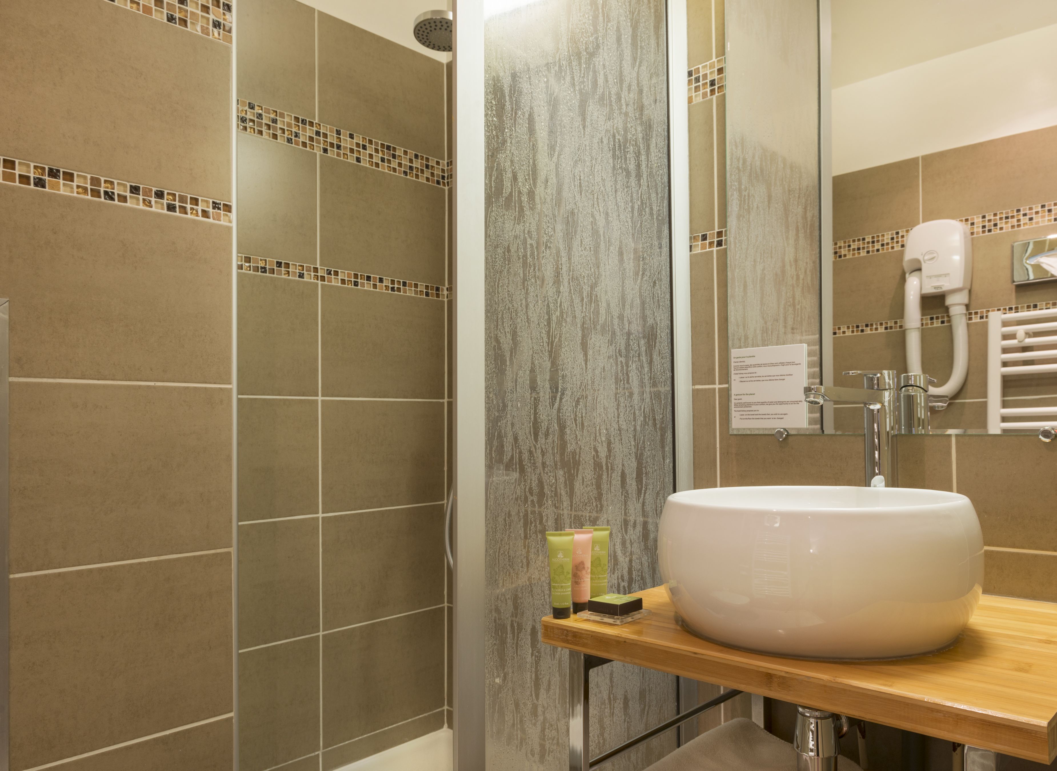 standard single room | bathroom | hair dryer, towels