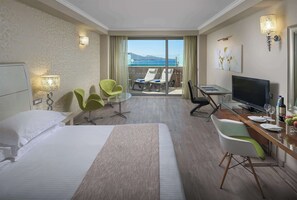 Family Suite, Private Pool, Sea View | Minibar, in-room safe, free cots/infant beds, free WiFi - Atrium Platinum Luxury Resort Hotel & Spa (Rhodes)