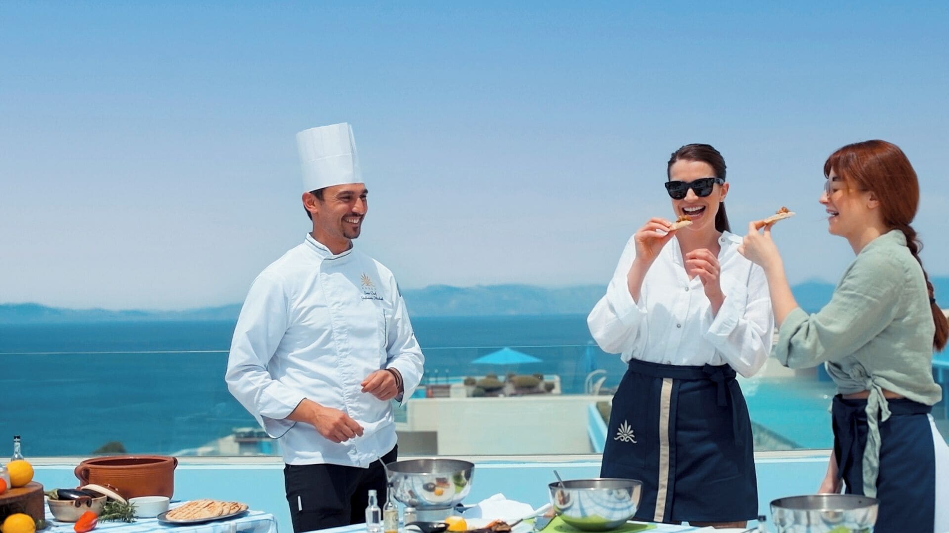 5 restaurantes, se sirven desayunos, cenas y cocina internacional