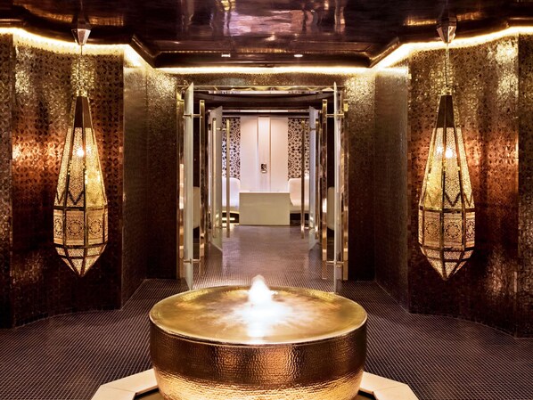 Salas para tratamentos a dois, sauna seca, banho turco/hammam