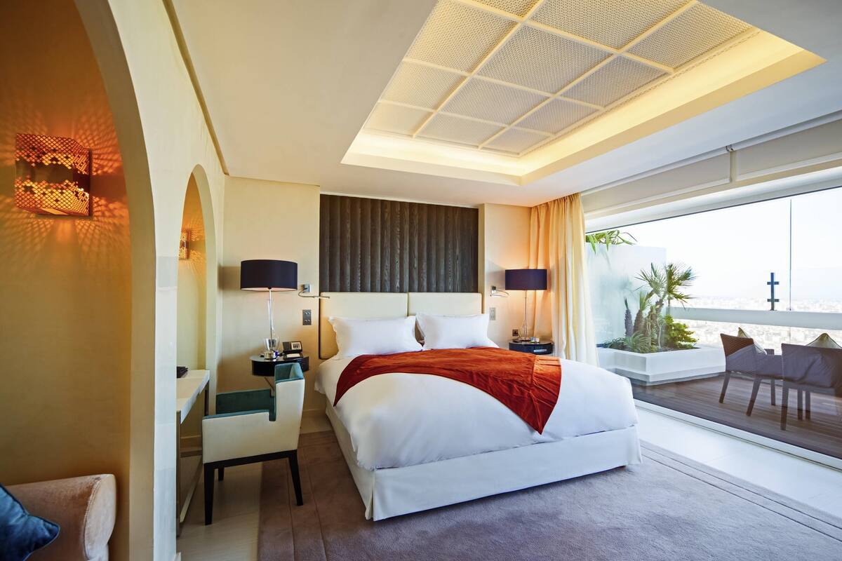 suite, 1 king bed (imperial) | 1 bedroom, premium bedding, minibar, in-room safe