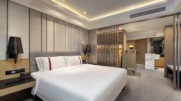 Kahden hengen deluxe-huone (G50) | Ylelliset vuodevaatteet, minibaari (osa tuotteista ilmaisia)