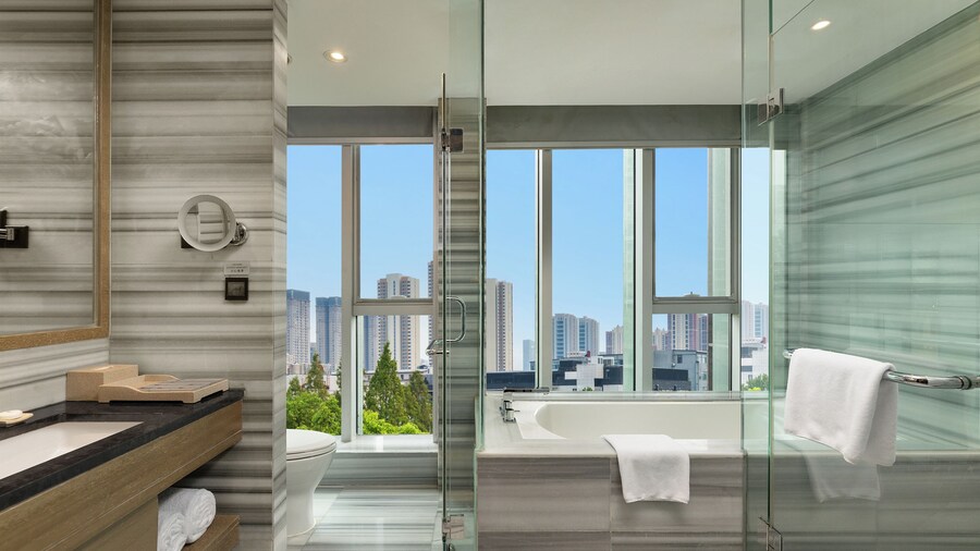 Rhombus Park Aura Chengdu Hotel