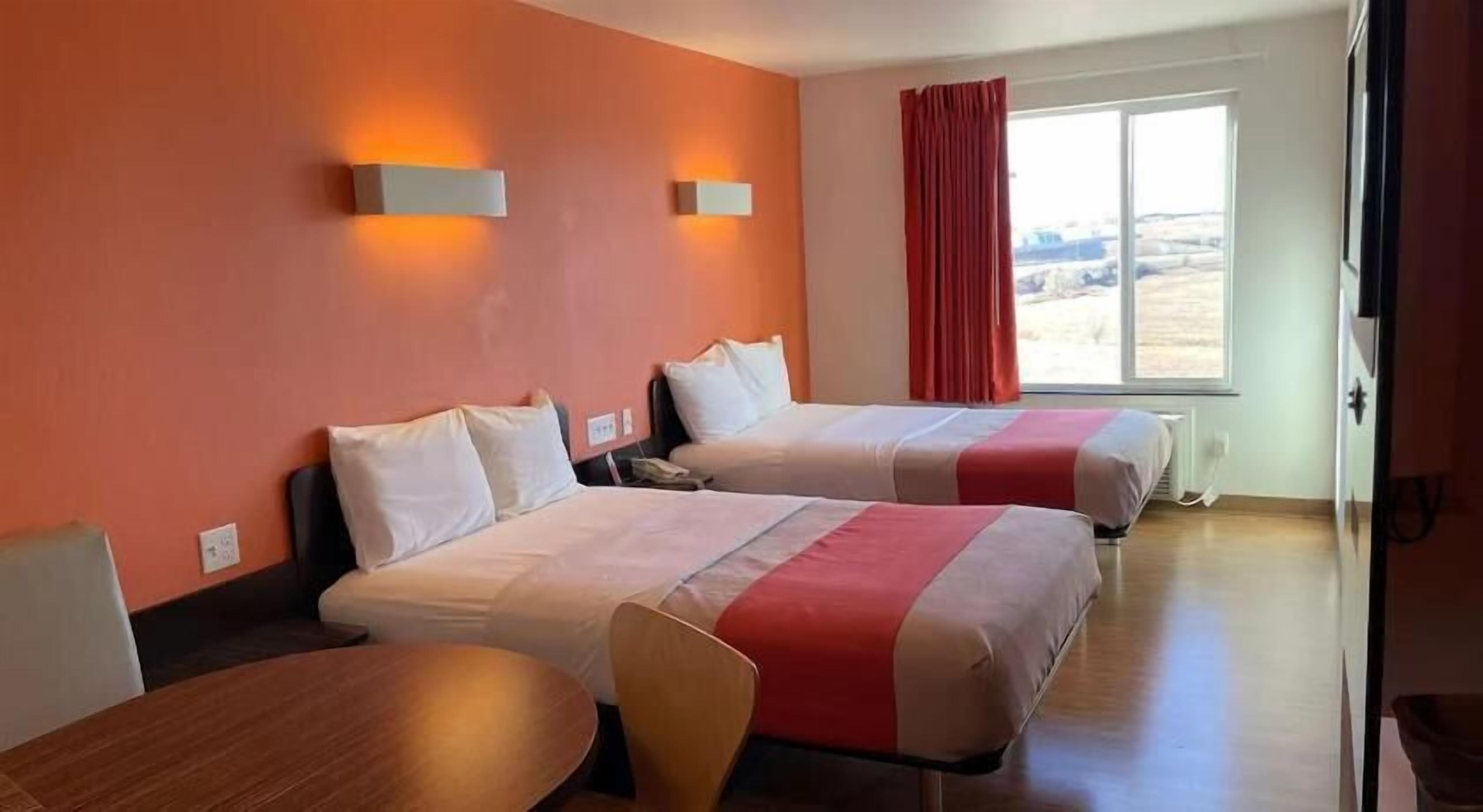 Desk, laptop workspace, free WiFi, bed sheets