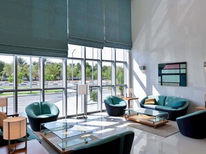 Exterior - ibis Abu Dhabi Gate (Abu Dhabi)