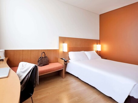 ibis Abu Dhabi Gate - Image 17