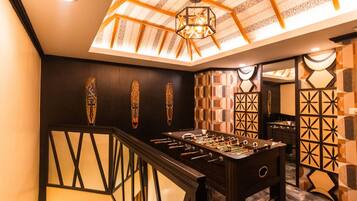 Suite, 1 Queen Bed | Room amenity
