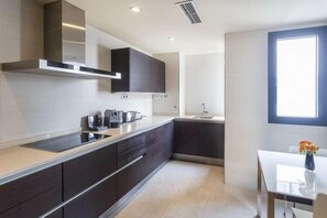 Iron/ironing board, Internet - Majestic Residence (Barcelona)