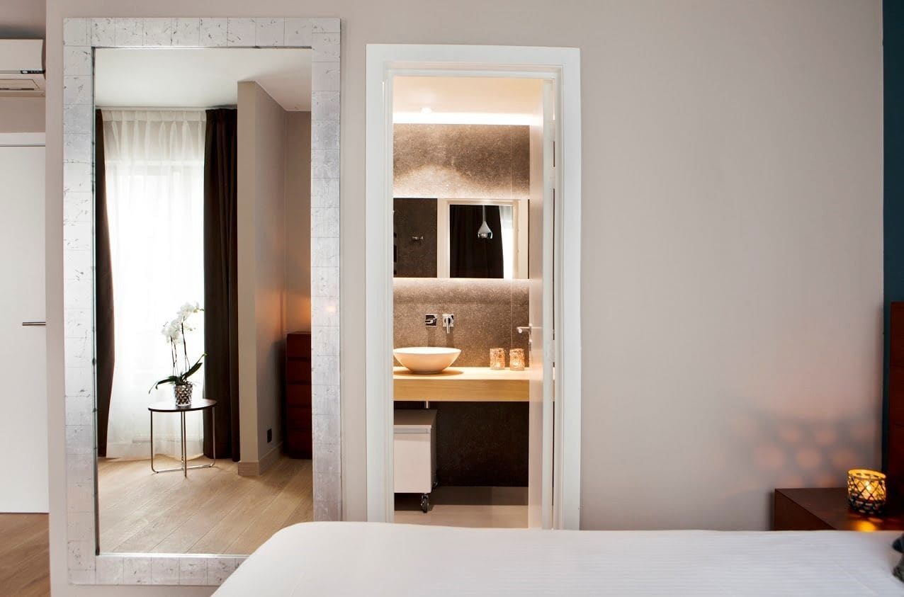 Superior Studio (Rue Berckmans n°19 -1060 Saint-Gilles) | Iron/ironing board, free cribs/infant beds, free WiFi, bed sheets