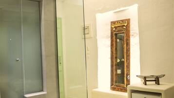 Suite Junior, 1 chambre, piscine privée, vue mer (Egeo) | Salle de bain