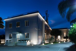Exterior - Hotel Plana (Caserta)