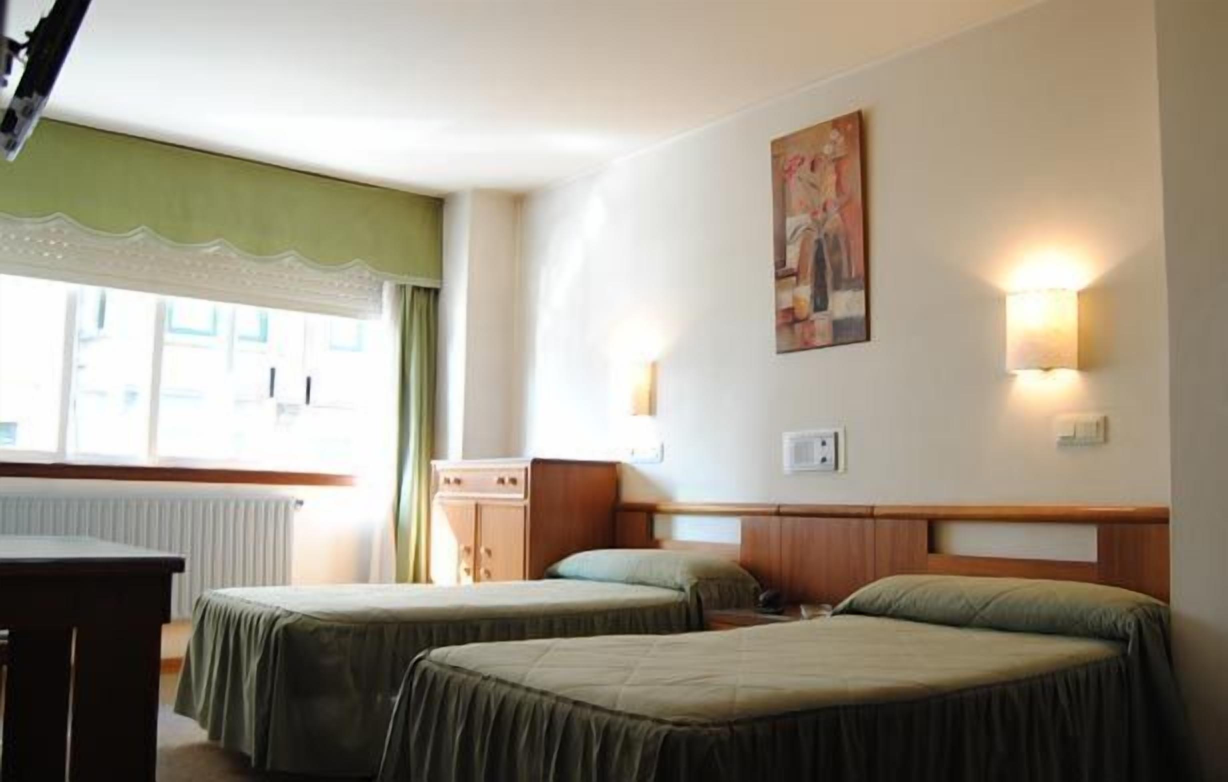 Photo - Hostal Palas