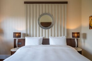 Suite Présidentielle (Lounge Access) | Literie de qualité supérieure, surmatelas, minibar