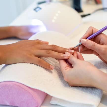 Body treatments, aromatherapy, deep-tissue massages, Swedish massages