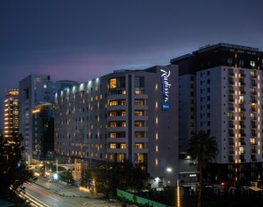 Exterior - Radisson Blu Hotel, Addis Ababa (Addis Ababa)