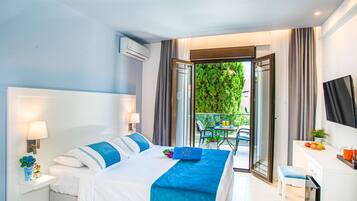 Desk, free WiFi, bed sheets