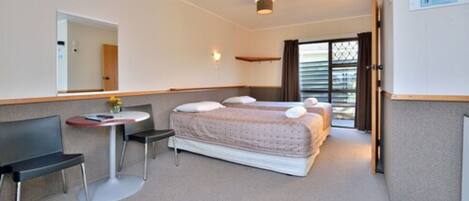 Cots/infant beds, WiFi, bed sheets