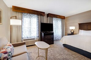 Standard Room, 1 King Bed, Accessible, Non Smoking (Roll-In Shower) | Living area | 32-inch LCD TV with satellite channels, TV