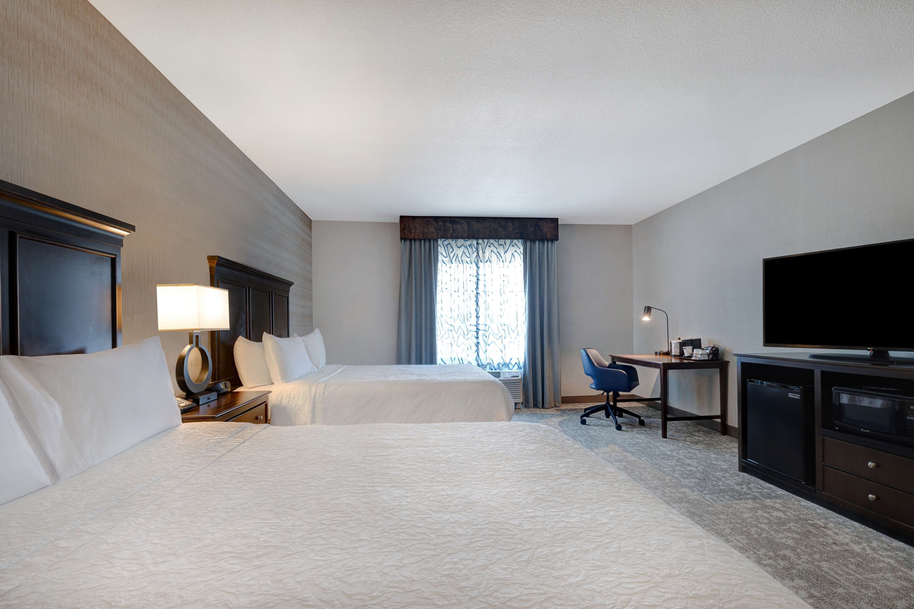 1 bedroom, premium bedding, pillow-top beds, in-room safe