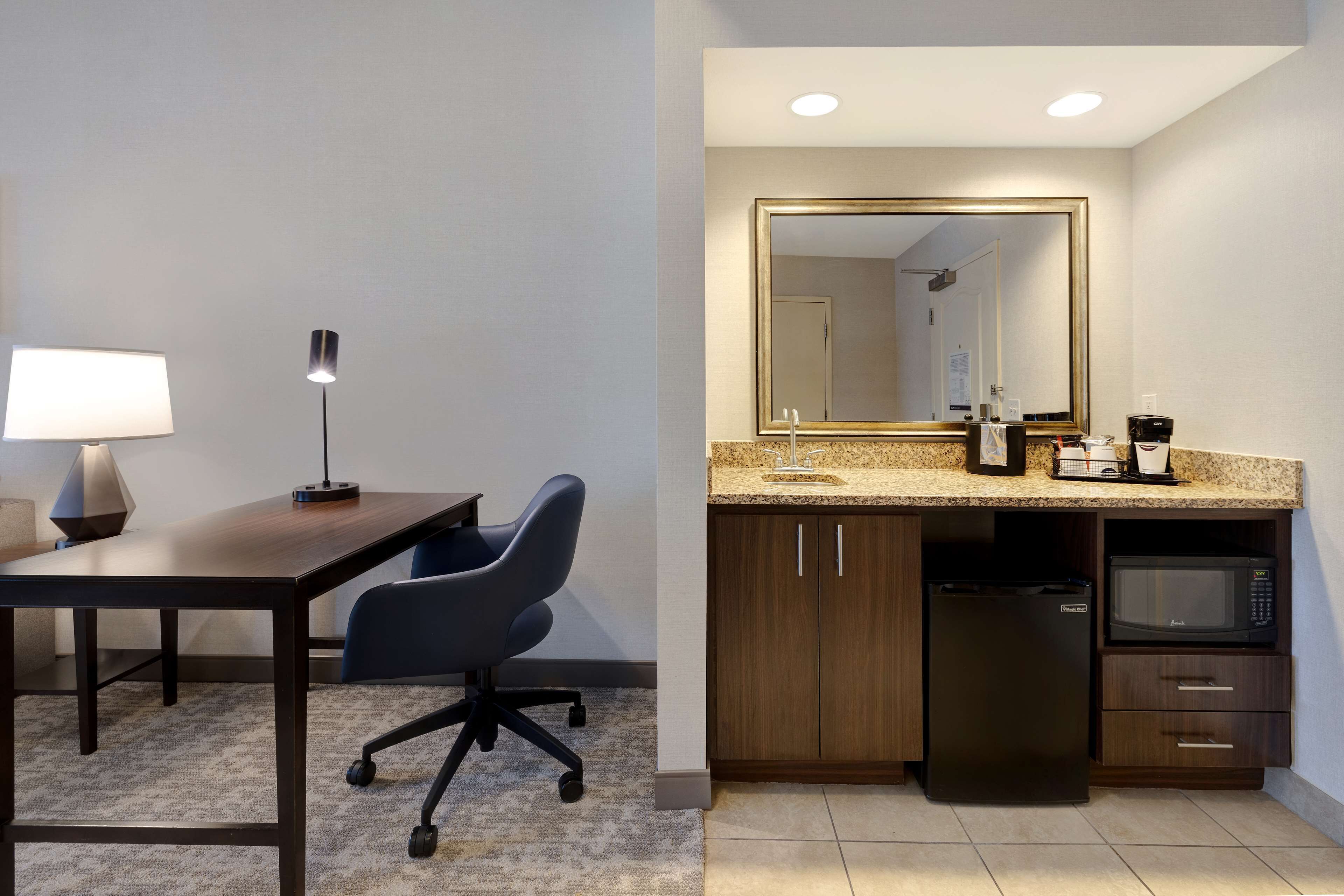 Ropa de cama de alta calidad y colchones con acolchado adicional