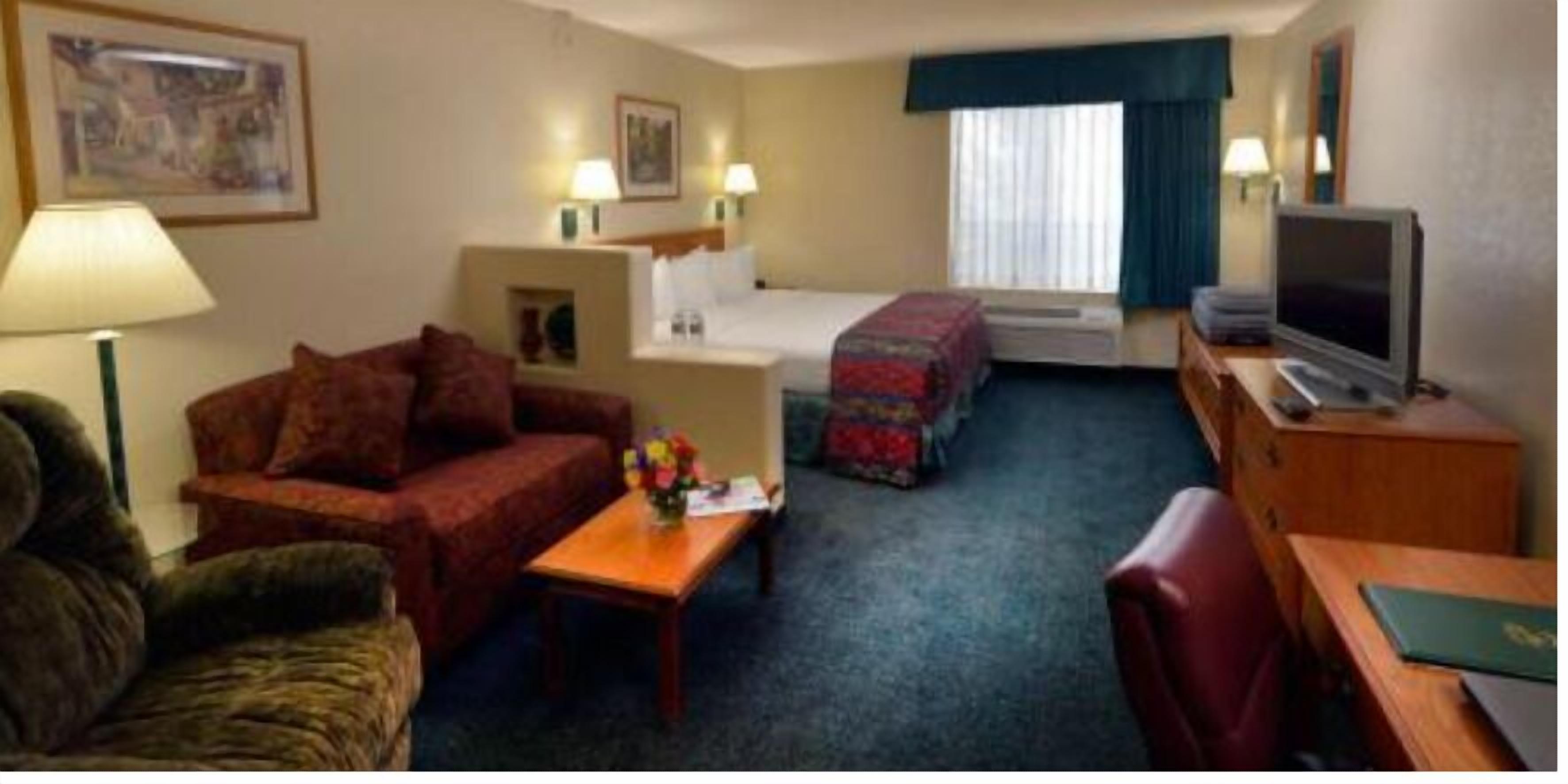 In-room safe, desk, laptop workspace, blackout curtains