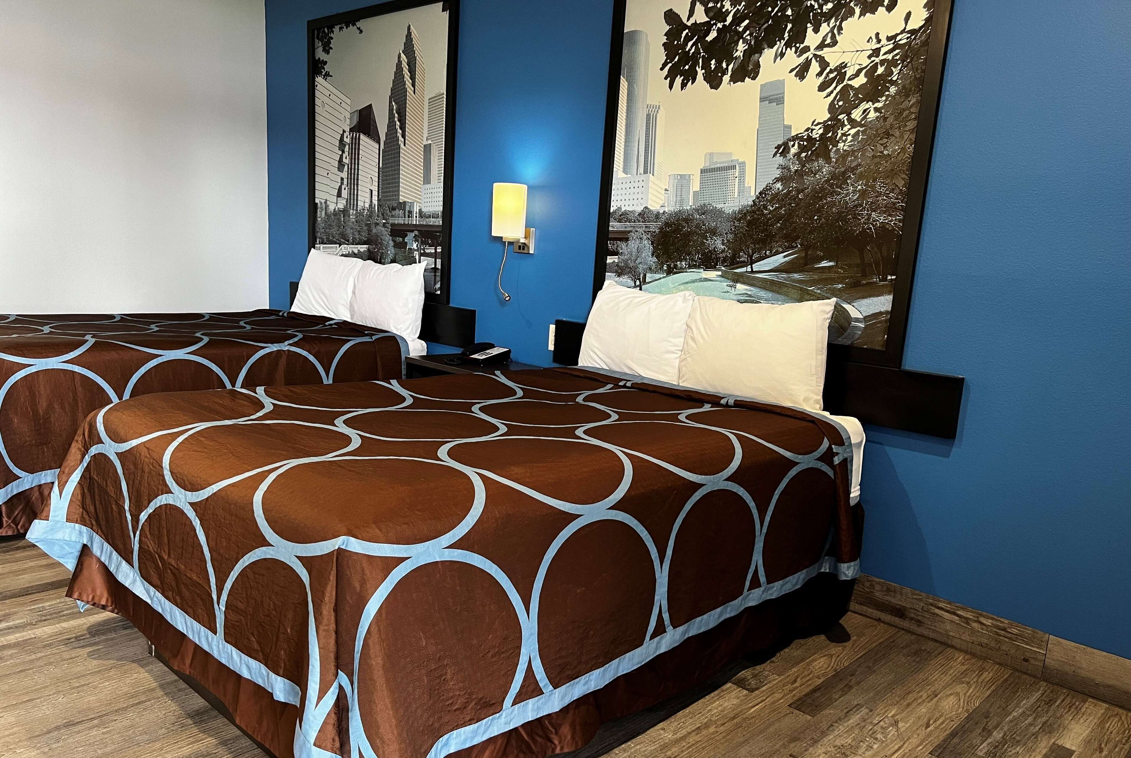 Foto - Super 8 by Wyndham Houston North I-45