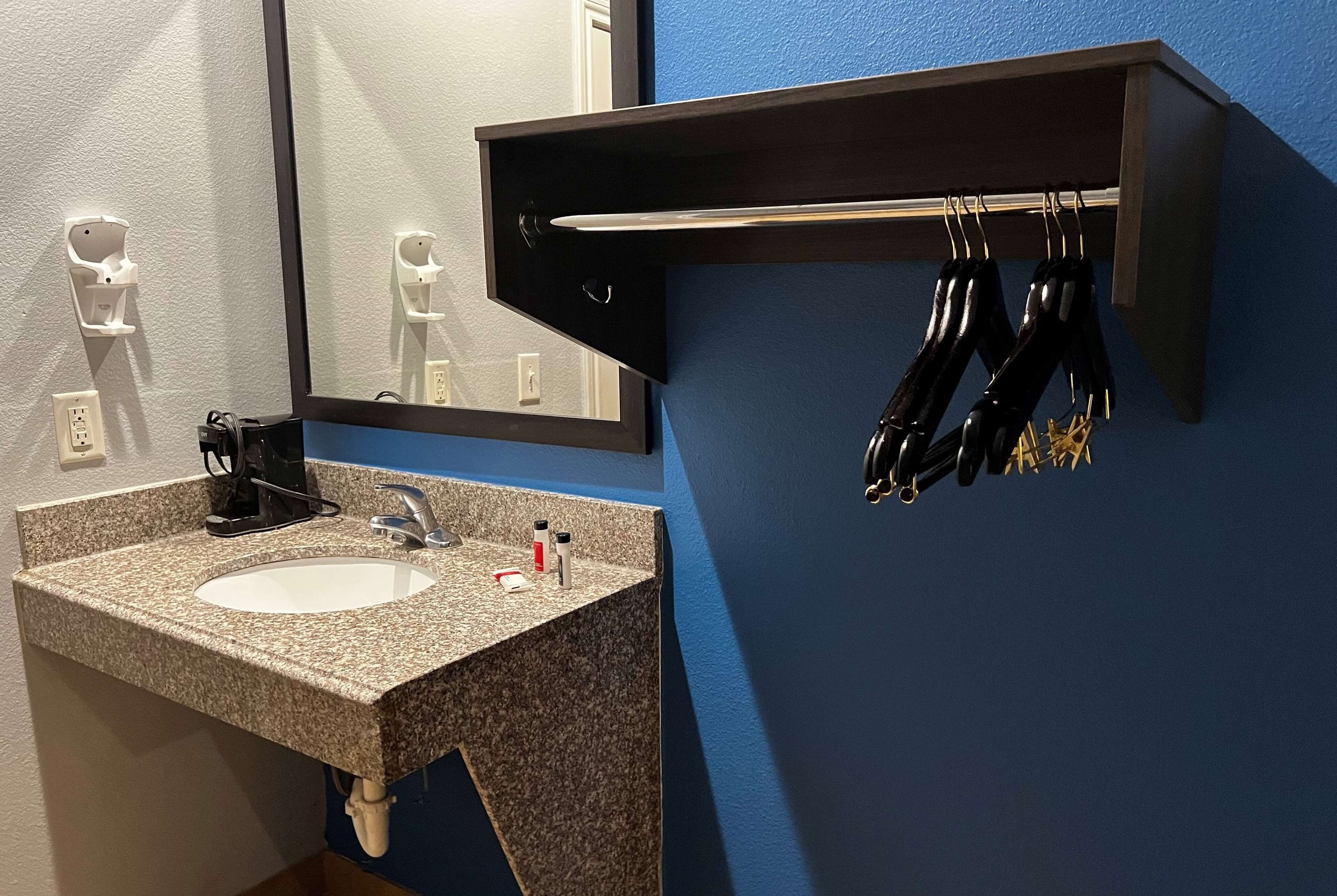 Foto - Super 8 by Wyndham Houston North I-45