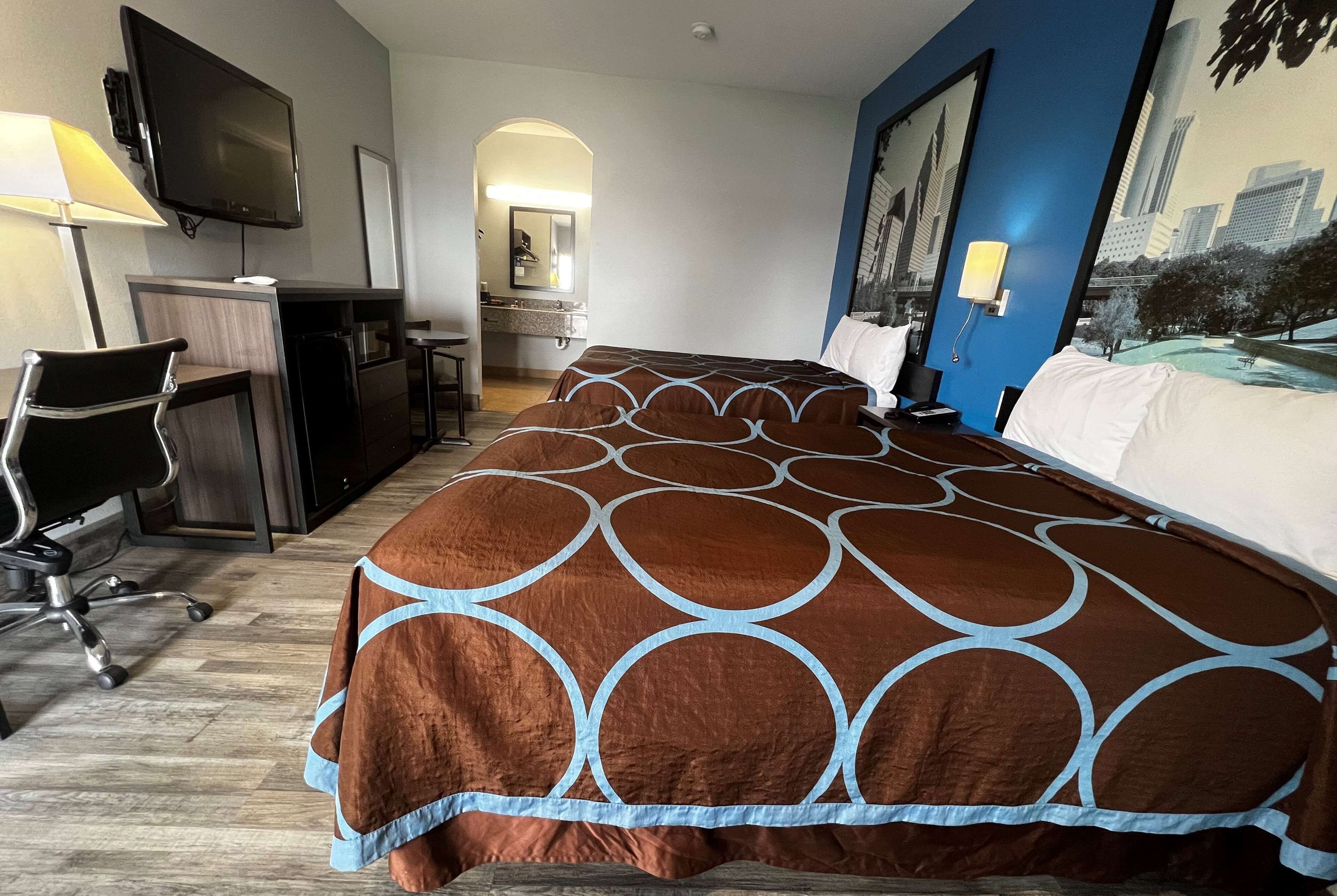 Foto - Super 8 by Wyndham Houston North I-45