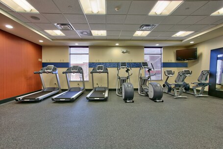 Hampton Inn Suites Scottsdale at Talking Stick - Image 28