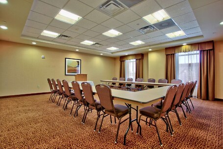 Hampton Inn Suites Scottsdale at Talking Stick - Image 15