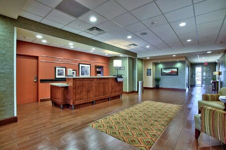 Hampton Inn Suites Scottsdale at Talking Stick - Image 1