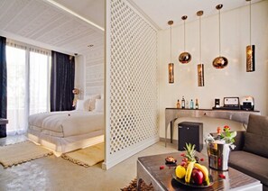 Luksussuite | Sengetøy av topp kvalitet, minibar, safe på rommet og lydisolert