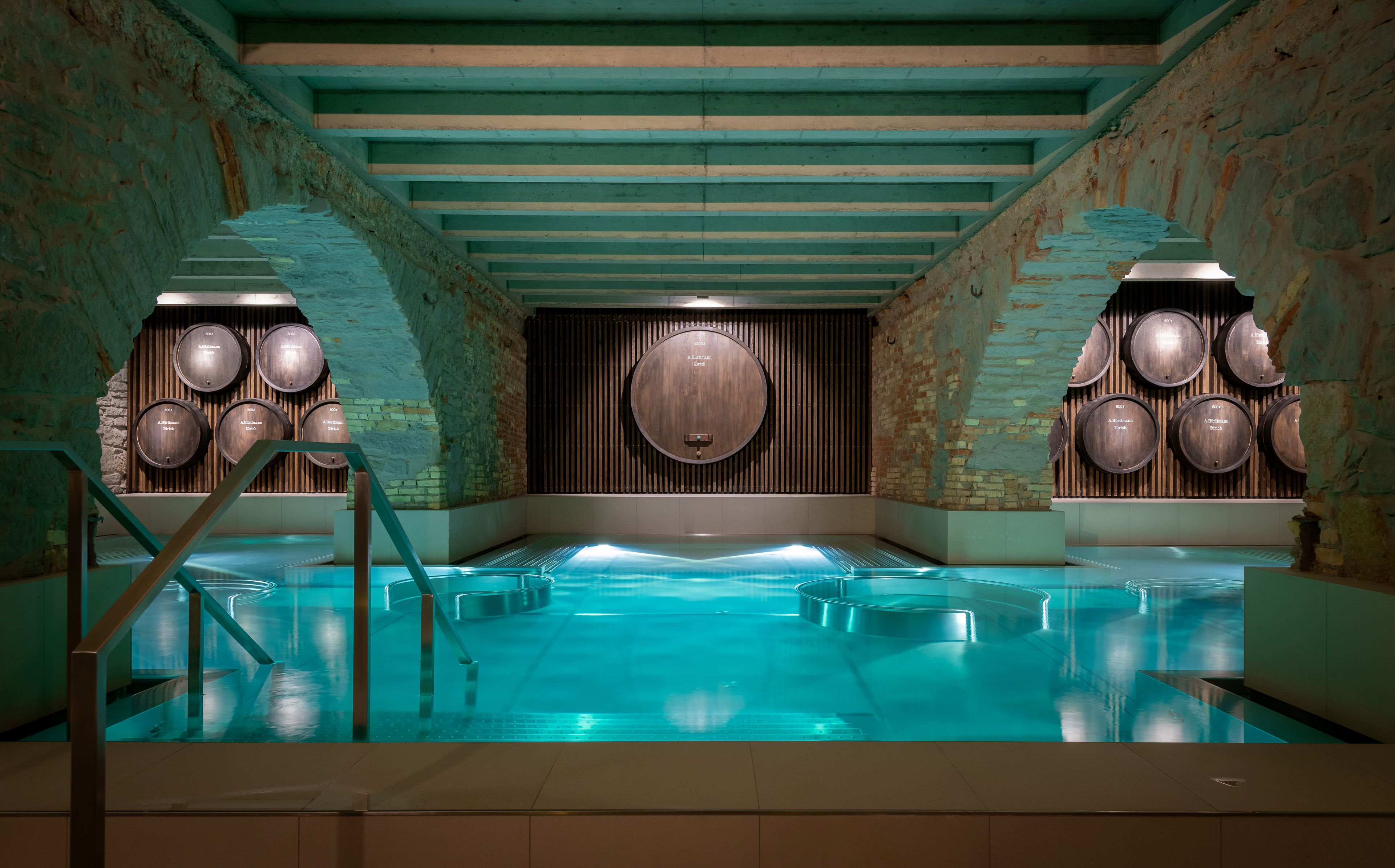 Bain à remous intérieur
