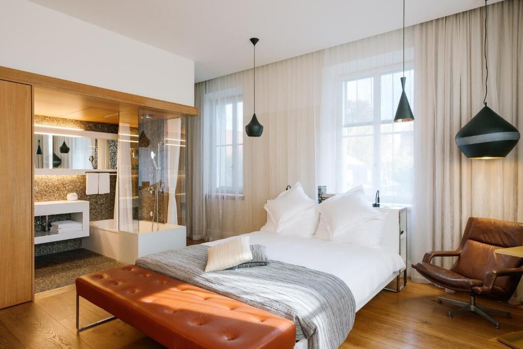 Junior Suite, City View | Minibar, in-room safe, desk, laptop workspace