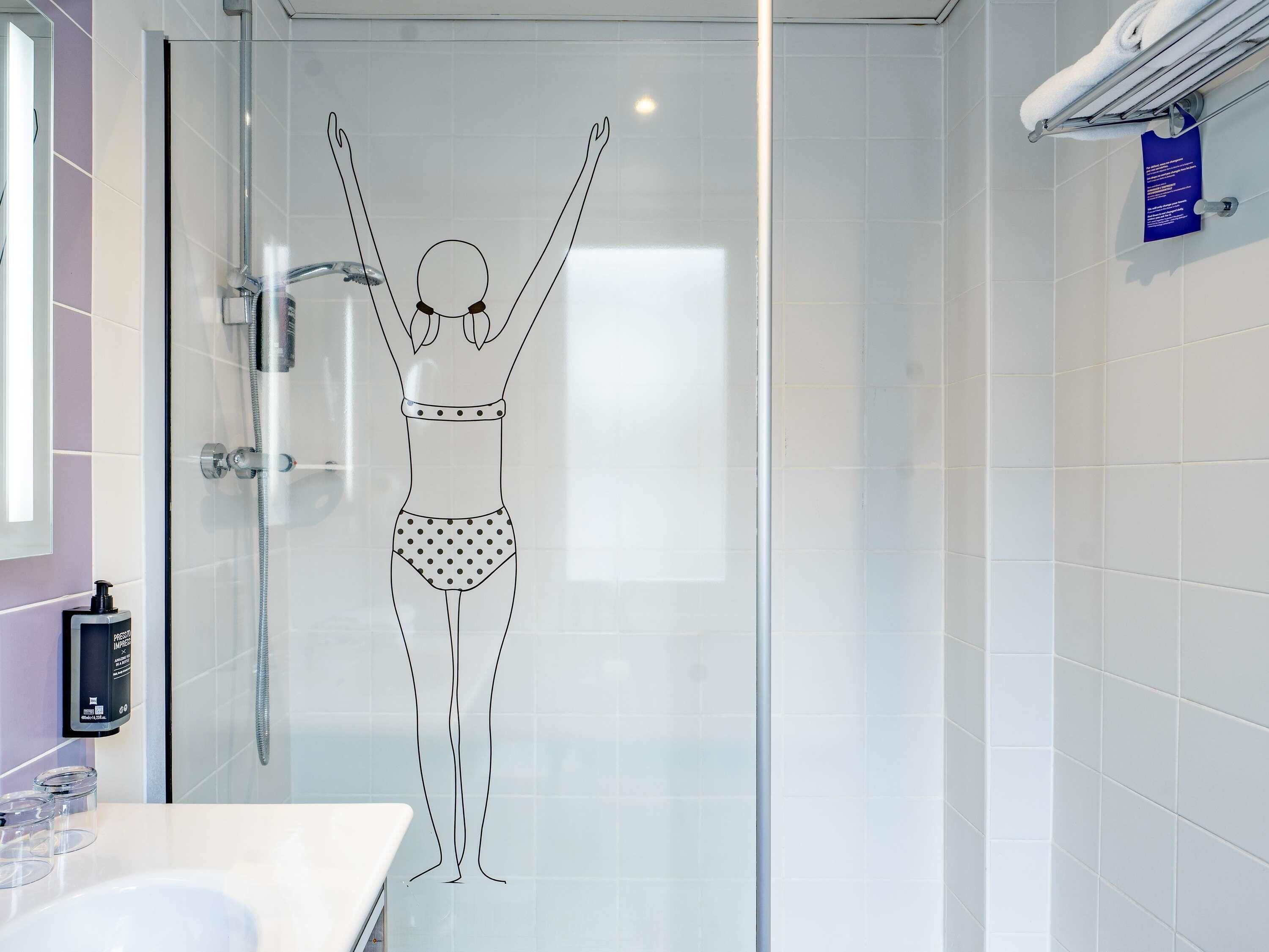 Sängtillbehör av högsta kvalitet, ljudisolering och strykjärn/strykbräda