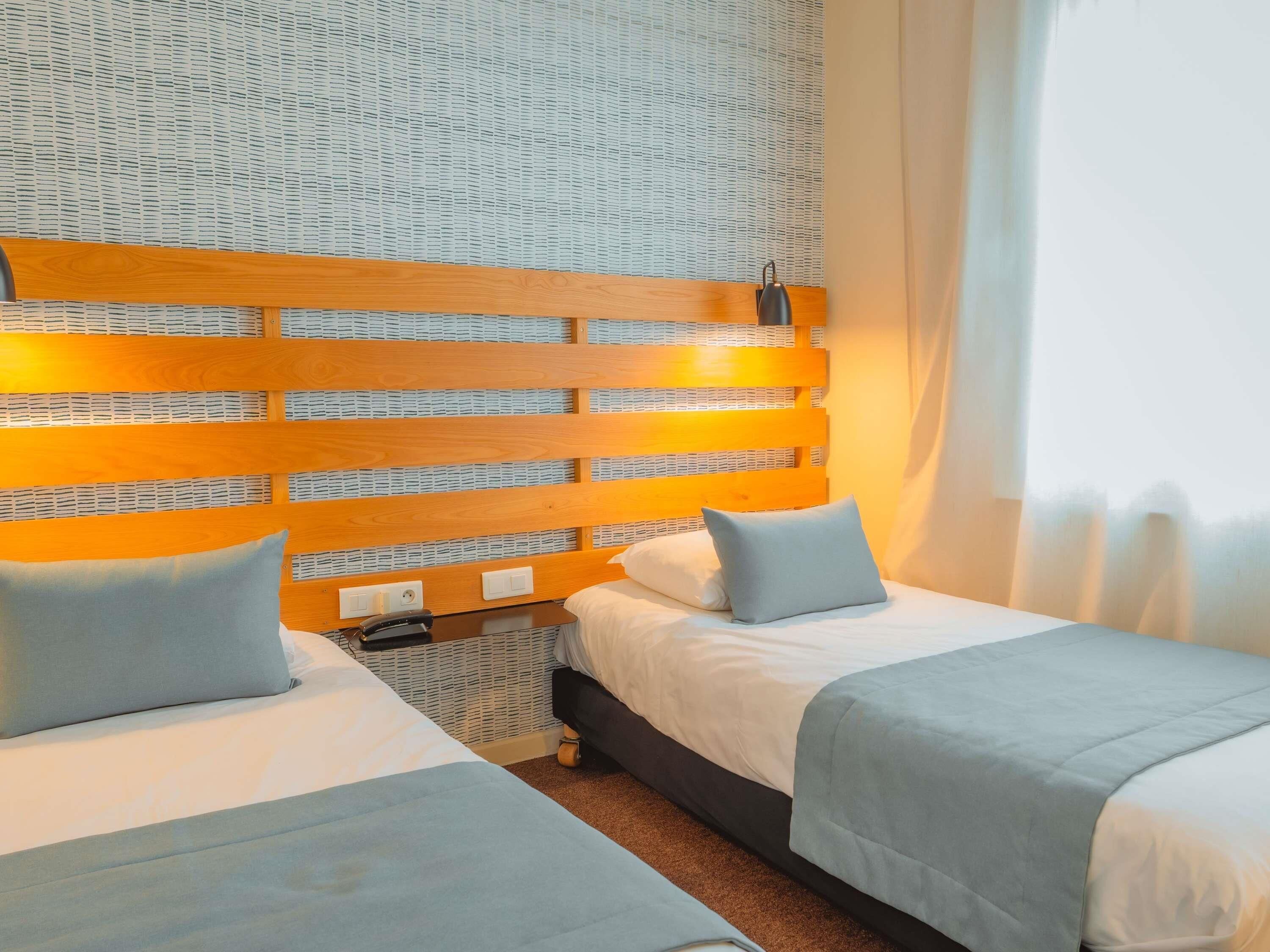 Standard Room, 2 Twin Beds | Premium bedding, soundproofing, iron/ironing board