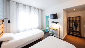 Standardzimmer, 2 Einzelbetten | Hochwertige Bettwaren, schallisolierte Zimmer, Bügeleisen/Bügelbrett