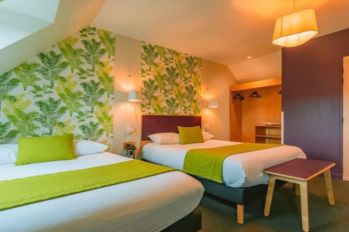 Standard Room, Multiple Beds | Premium bedding, soundproofing, iron/ironing board