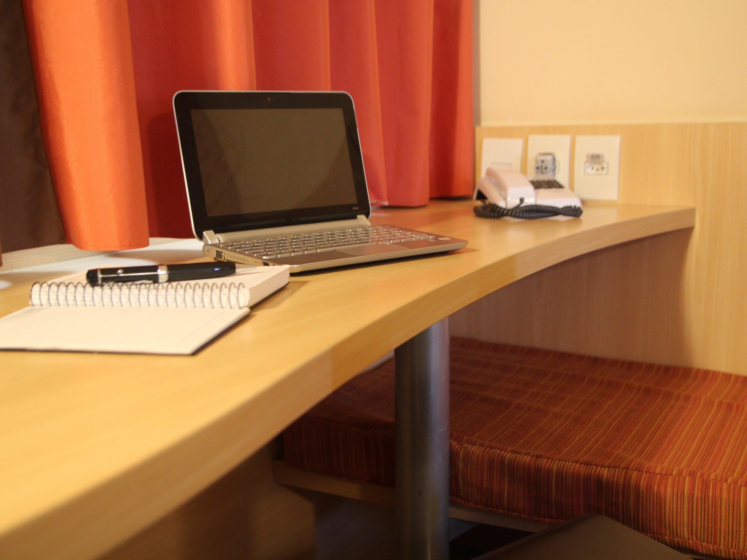 minibar, desk, soundproofing, iron/ironing board