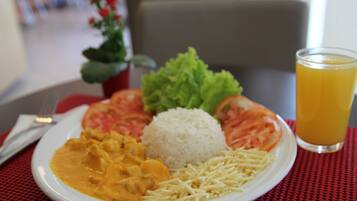 Tempat makan keluarga