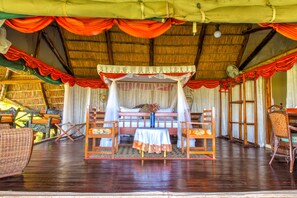 Honeymoon Tent | In-room dining - Manyara Lake View (Lake Manyara National Park)