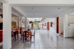 Lobby - OYO Hotel Palma Real (Francisco Uh May)