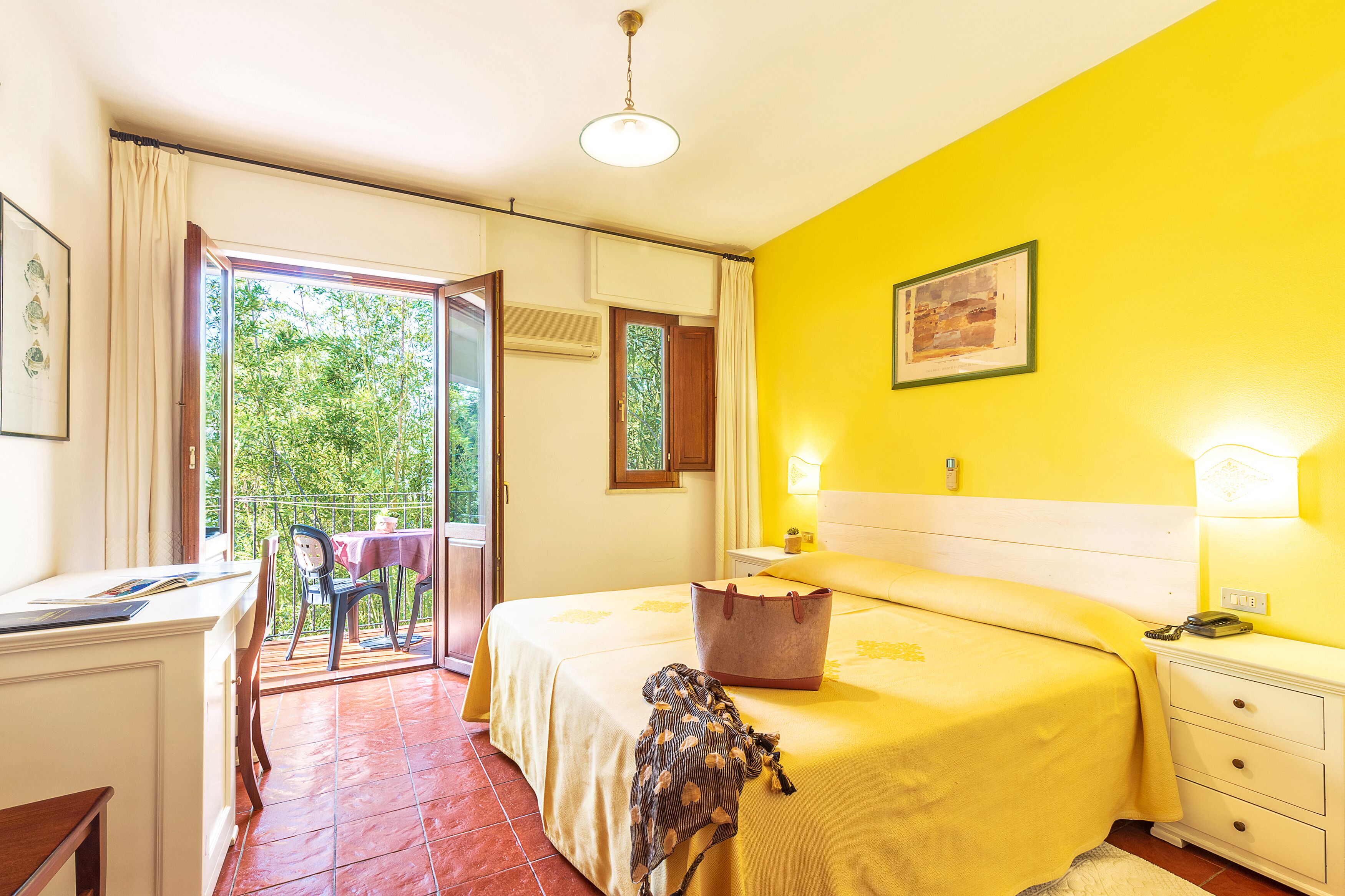 double or twin room | minibar, in-room safe, desk, free wifi