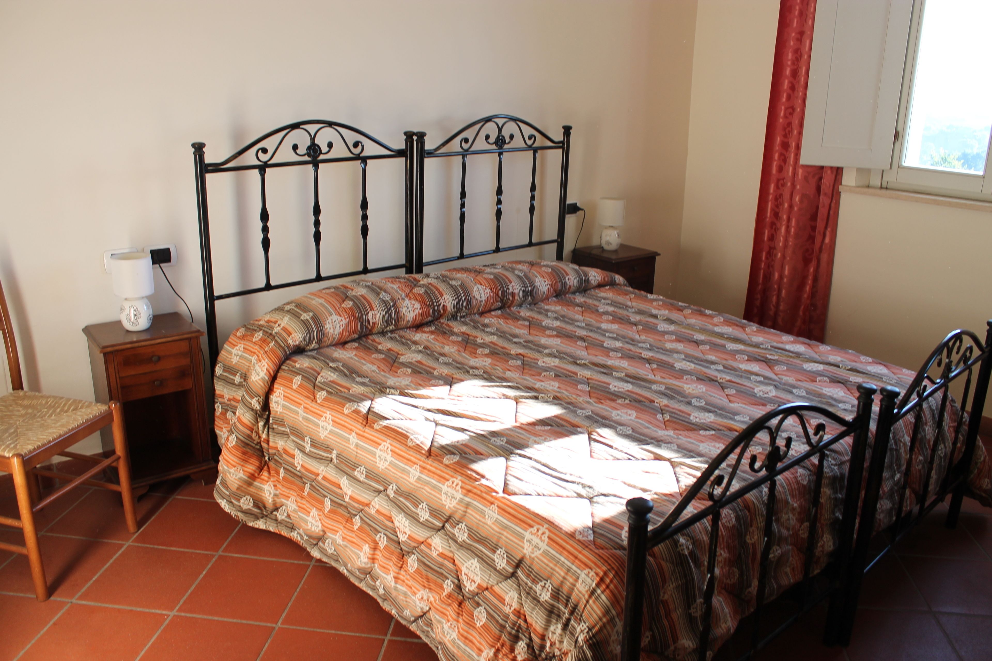 Doppelzimmer, Nichtraucher | Minibar, Schreibtisch, Verdunkelungsvorhänge, schallisolierte Zimmer